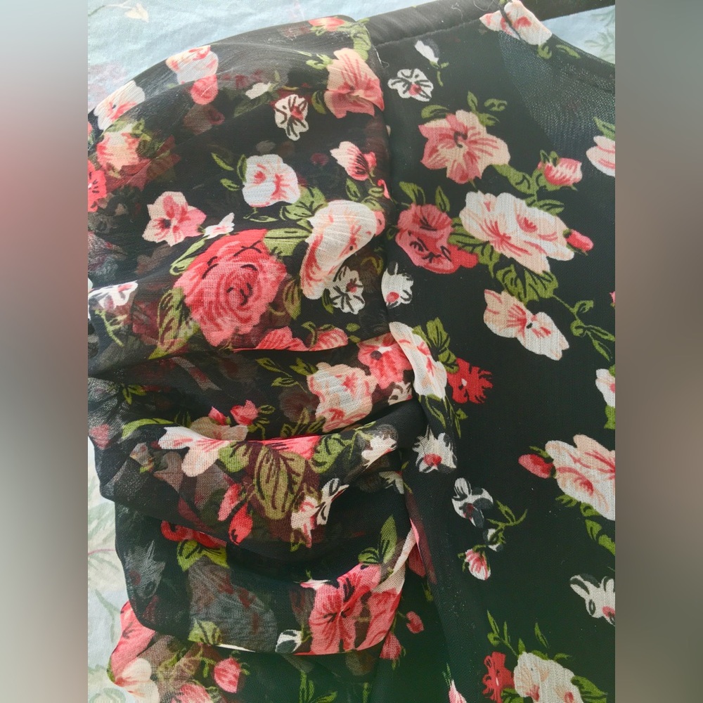 Floral Dress, Urban Behaviour, Size S, Black w/ Red & White Flowers, Sundress - Picture 4 of 9